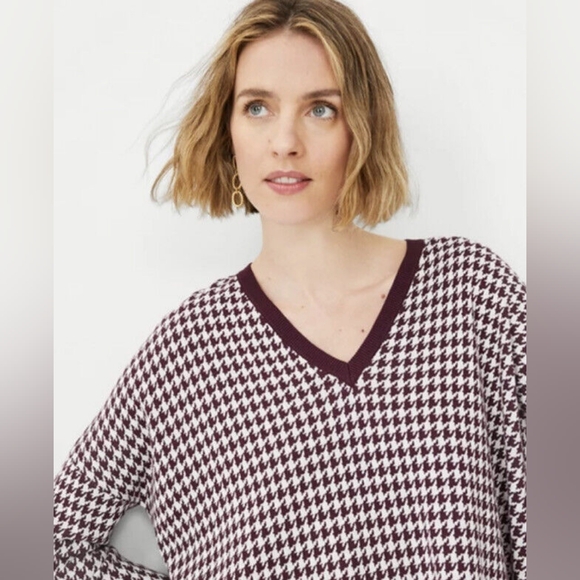 Ann Taylor purple houndstooth drop shoulders sweater Size: L - Picture 3 of 7